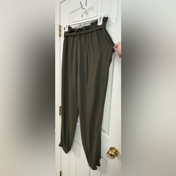 NWT Ci Sono Olive Green Paperbag Waist Pants - Picture 8 of 10